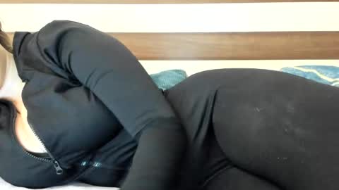 00ingrid00 online show from February 2025 12:25:01 AM