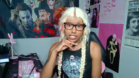 Spookie Baddie online show from May 2026 02:06:02 AM