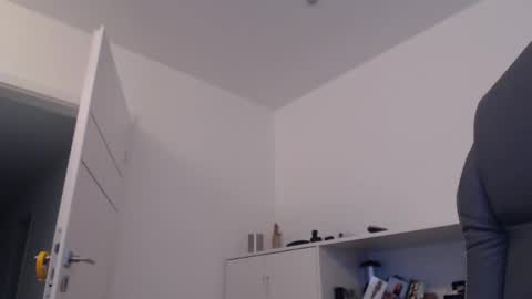 09seb09 online show from January 2025 08:35:01 PM