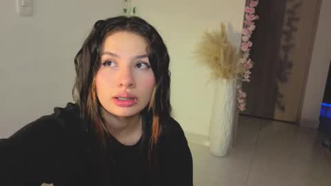 Steven  e online show from October 2025 02:43:02 AM