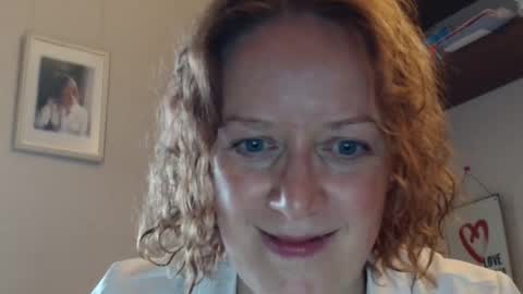 12ennie online show from October 2025 07:37:02 AM