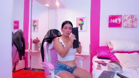 Scarlette  online show from February 2025 03:41:01 AM