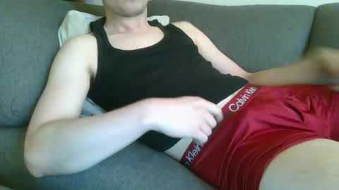 18chillin online show from November 2025 09:38:01 PM