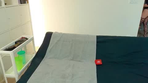 Tong  Ralph online show from March 2026 01:55:02 AM