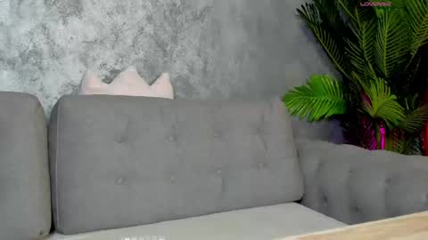 18perfectvibe online show from April 2026 09:39:33 PM