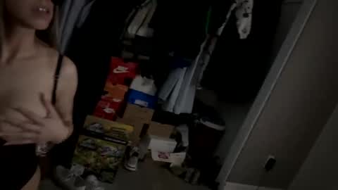 1980latinocouple online show from February 2025 08:11:02 AM