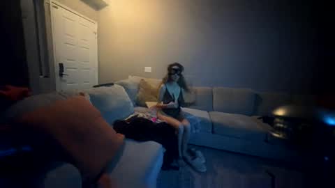 1980latinocouple online show from March 2025 07:21:02 AM