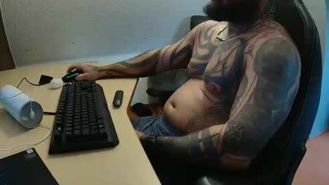 19andre90 online show from October 2025 03:41:01 PM