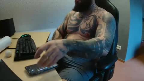 19andre90 online show from December 2025 11:52:02 AM