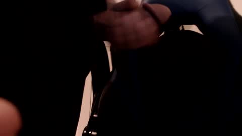 i erupt if you suck ur nipples 4 me and look at the camera while watching me online show from February 2025 12:48:01 PM