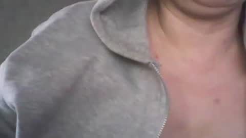 Deluxepussy online show from February 2025 06:24:02 AM