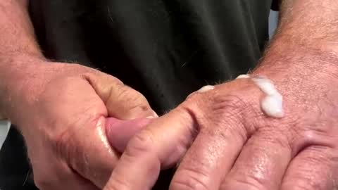 1hunglo412 online show from October 2025 12:04:01 PM