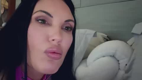 Snapshot of 1lovely1 chatting on February 2026 07:51:01 AM Onna online show from February 2026 07:51:01 AM