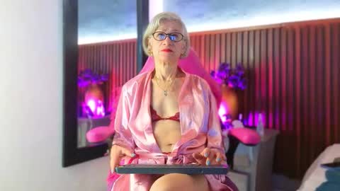 Snapshot of 1miss_monserrate chatting on March 2026 01:17:02 PM Miss Monserrate online show from March 2026 01:17:02 PM