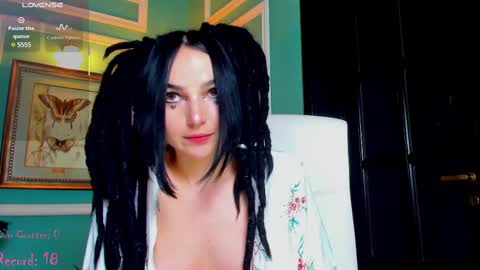 Moona  online show from February 2025 01:33:01 AM