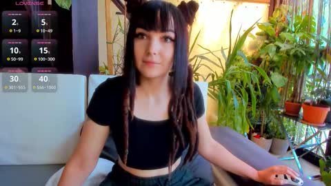 Moona  online show from September 2025 08:50:02 AM