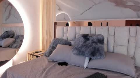 Luisa online show from March 2026 05:34:01 PM