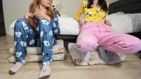 molly online show from November 2025 07:30:02 PM