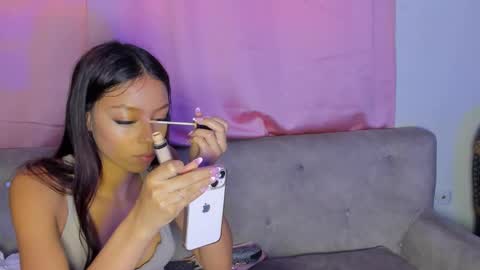 1Threestar online show from February 2025 12:44:01 PM