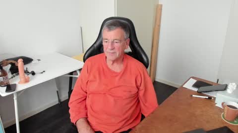 Henk online show from December 2024 01:18:02 PM