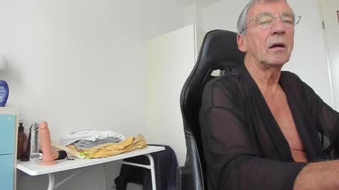 Henk online show from October 2025 02:18:02 PM