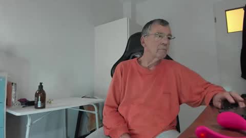 Henk online show from November 2025 04:20:01 PM