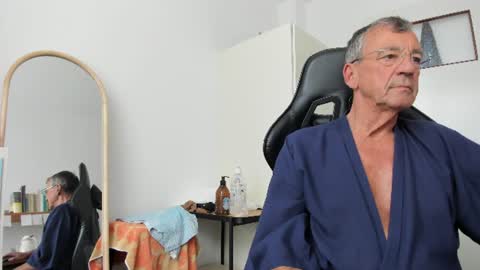 Snapshot of 200gentleman chatting on June 2026 01:56:02 PM Henk online show from June 2026 01:56:02 PM