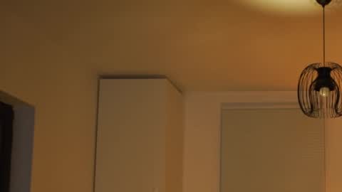 tweetypie online show from February 2026 07:48:01 PM