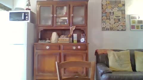 22esserre online show from December 2024 12:51:02 PM