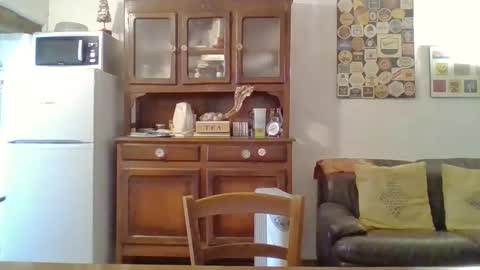 22esserre online show from January 2025 03:29:01 PM