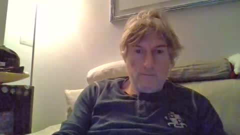 22esserre online show from December 2025 10:39:02 PM