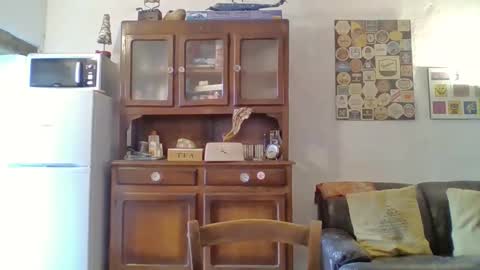 22esserre online show from April 2026 11:24:01 AM