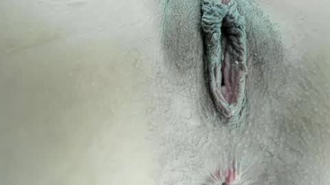 Isabella online show from January 2025 10:52:01 AM