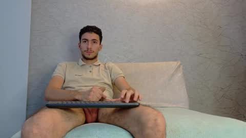 2alexoconor online show from November 2025 08:12:01 PM