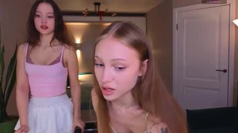 kittens team - Sandra and Kim  online show from March 2026 04:02:01 PM