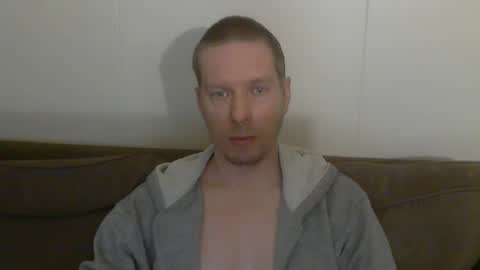 Snapshot of 2small4you83 chatting on February 2026 11:22:01 PM 2small4you83 online show from February 2026 11:22:01 PM