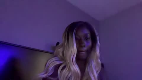 GamerBaddieLux online show from September 2025 08:08:02 PM