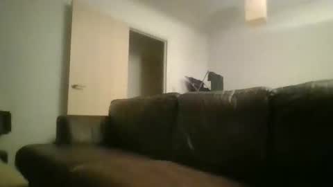 33UK online show from March 2025 02:15:01 AM