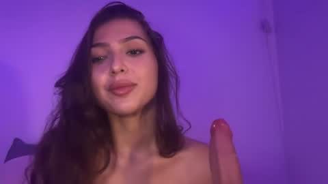 Venus Raee online show from July 2026 07:49:02 PM