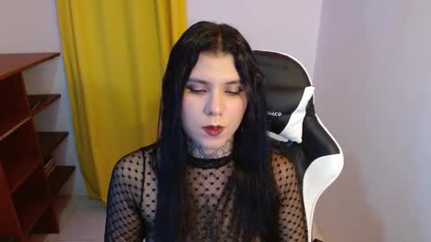 erika online show from October 2025 01:08:02 AM