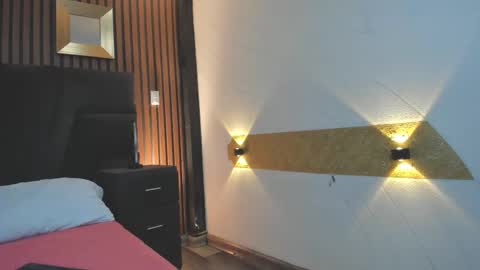 3X NAXAA online show from November 2025 12:33:02 PM