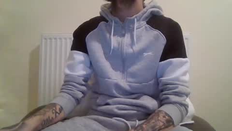 420feetloverr420 online show from November 2025 01:41:02 AM