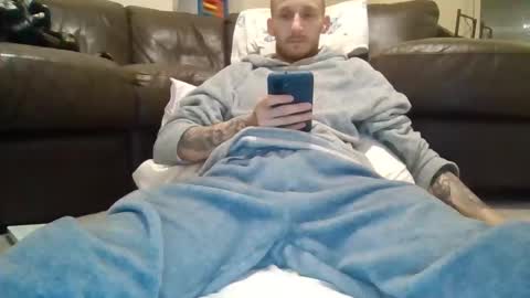 Snapshot of 420feetloverr420 chatting on March 2026 01:17:02 AM 420feetloverr420 online show from March 2026 01:17:02 AM
