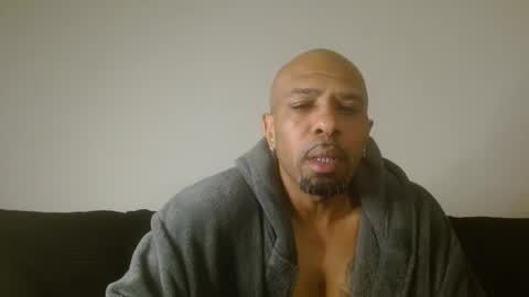 Snapshot of 420flyguy chatting on December 2024 01:39:01 PM 420flyguy online show from December 2024 01:39:01 PM