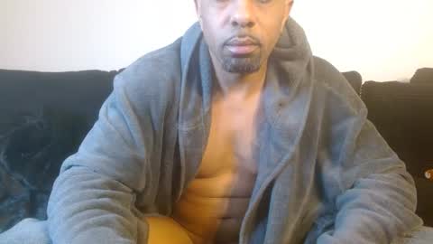 Snapshot of 420flyguy chatting on December 2024 12:52:02 AM 420flyguy online show from December 2024 12:52:02 AM