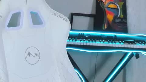 Andrew online show from March 2025 12:31:02 PM