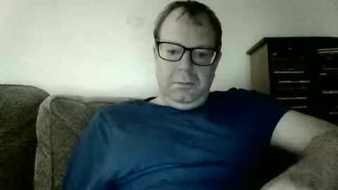 robert online show from April 2026 09:31:01 PM