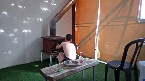 crazy101 online show from December 2024 08:41:01 AM