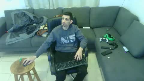 crazy101 online show from February 2025 08:52:02 AM