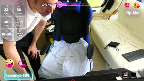 Larese Carlo online show from September 2025 08:08:01 AM